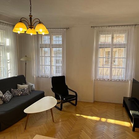 Nerudova Apartments Praag Buitenkant foto