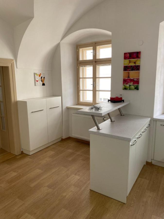 Nerudova Apartments Praag Buitenkant foto