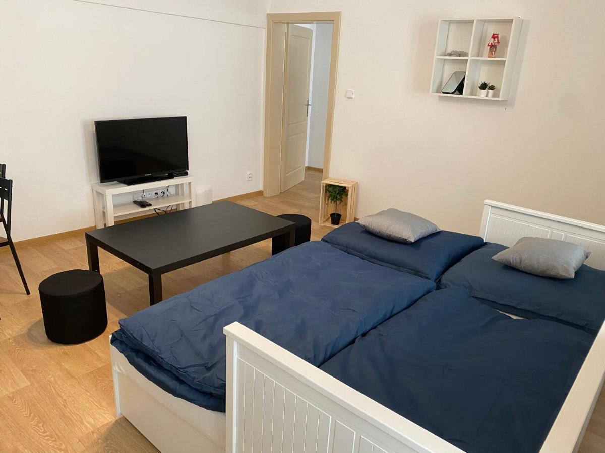 Nerudova Apartments Praag Buitenkant foto