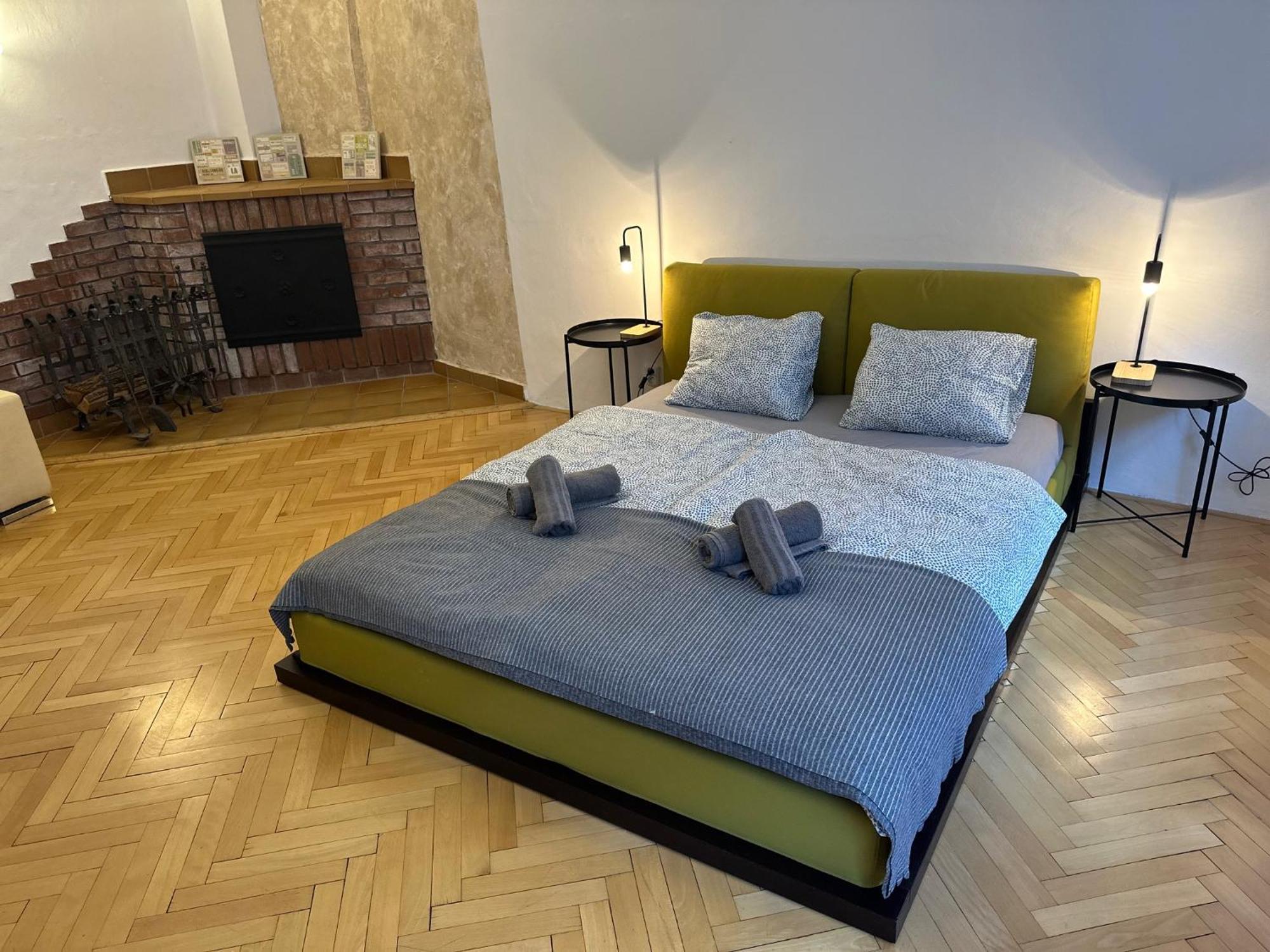 Nerudova Apartments Praag Buitenkant foto
