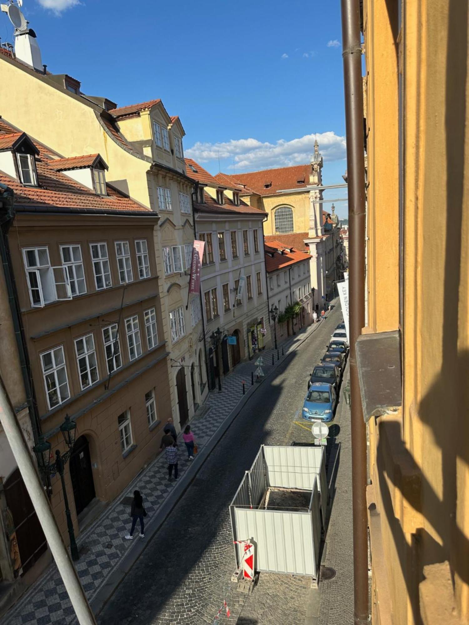Nerudova Apartments Praag Buitenkant foto